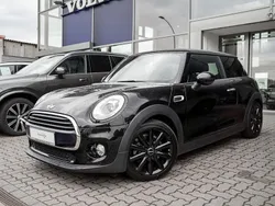 Midnight black Gebraucht 2017 Mini Cooper Kleinwagen | 15.890 € (Fairer Preis)