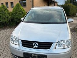 Grau Gebraucht 2004 VW Touran Van / Kleinbus | 1.899 € (Guter Preis)