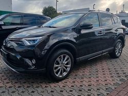 Braun Gebraucht 2017 Toyota RAV4 Hybrid Executive SUV | 18.898 € (Etwas zu teuer)