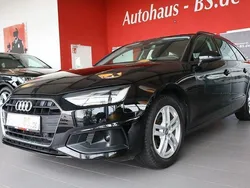 Schwarz Gebraucht 2023 Audi A4 Sport Kombi | 26.890 € (Superpreis)
