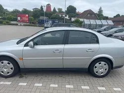 Schwarz Gebraucht 2002 Opel Vectra Limousine | 2.200 € (Fairer Preis)