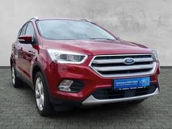 Rot Gebraucht 2019 Ford Kuga Titanium SUV | 20.990 € (Fairer Preis)