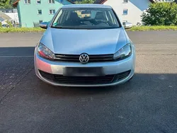 Silber Gebraucht 2009 VW Golf VI Trendline Limousine | 4.799 € (Fairer Preis)