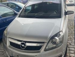 Silber Gebraucht 2007 Opel Zafira Kombi | 2.990 € (Fairer Preis)