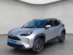 Silber Neu 2025 Toyota Yaris Cross SUV | 29.990 € (Etwas zu teuer)