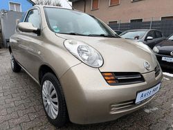 Gold Gebraucht 2003 Nissan Micra City Limousine | 2.990 € (Etwas zu teuer)