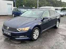 Blau Gebraucht 2016 VW Passat Limousine | 12.480 € (Guter Preis)