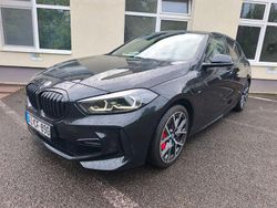 Schwarz Gebraucht 2024 BMW 118 Performance Kleinwagen | 29.649 € (Fairer Preis)
