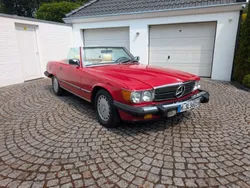 Rot Gebraucht 1986 Mercedes 560 Cabrio | 24.900 €
