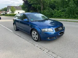 Blau Gebraucht 2003 Audi A3 Coupé | 3.900 €