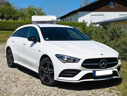 Weiß Gebraucht 2020 Mercedes CLA250e Shooting Brake AMG line Kombi | 24.900 € (Fairer Preis)