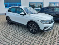 Weiß Gebraucht 2021 VW Tiguan Active SUV | 24.990 € (Fairer Preis)