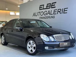 Schwarz Gebraucht 2005 Mercedes E200 Classic Limousine | 4.900 € (Fairer Preis)