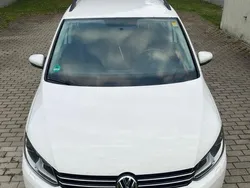 Weiß Gebraucht 2013 VW Touran Comfortline Van / Kleinbus | 5.200 €