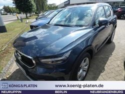 Blau Gebraucht 2020 Volvo XC40 Momentum SUV | 20.990 € (Guter Preis)
