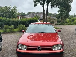 Rot Gebraucht 1998 VW Golf IV Kleinwagen | 800 € (Guter Preis)