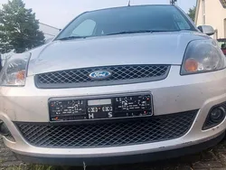 Silber Gebraucht 2008 Ford Fiesta Ambiente Kleinwagen | 1.500 € (Guter Preis)