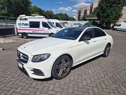 Polarweiss Gebraucht 2020 Mercedes E220 AMG line Limousine | 30.900 € (Fairer Preis)