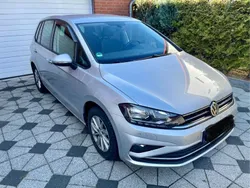 Silber Gebraucht 2018 VW Golf Sportsvan Comfortline Van / Kleinbus | 18.100 € (Guter Preis)