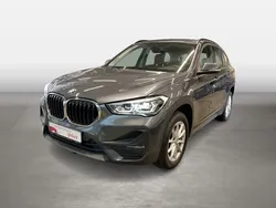 Grau Gebraucht 2022 BMW X1 Performance SUV | 25.420 € (Guter Preis)