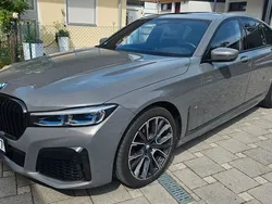 Grau Gebraucht 2021 BMW 740 Comfort Edition Limousine | 57.900 € (Fairer Preis)