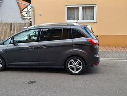 Grau Gebraucht 2018 Ford Grand C-Max Titanium Van / Kleinbus | 19.849 € (Teuer)