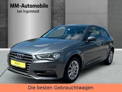 Grau Gebraucht 2016 Audi A3 Attraction Limousine | 9.690 € (Superpreis)