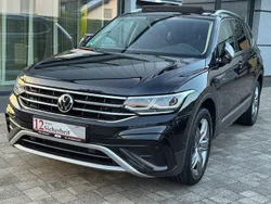 Schwarz Gebraucht 2022 VW Tiguan Allspace Elegance SUV | 34.990 € (Etwas zu teuer)