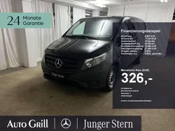 Obsidianschwarz metallic Gebraucht 2023 Mercedes Vito Van / Kleinbus | 34.213 € (Guter Preis)
