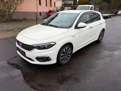 Weiß Gebraucht 2016 Fiat Tipo Lounge Limousine | 7.490 € (Fairer Preis)