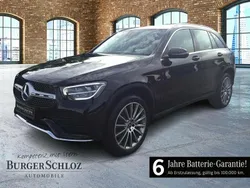 Unilack schwarz Gebraucht 2021 Mercedes GLC300e AMG SUV | 36.300 € (Fairer Preis)