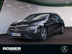 Schwarz / nachtschwarz Gebraucht 2025 Mercedes A200 AMG line Limousine | 38.680 € (Teuer)