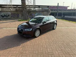 Violet Gebraucht 2015 Audi A3 Comfort Limousine | 15.500 € (Teuer)