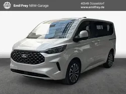 Silber Neu 2025 Ford Tourneo Titanium Kombi | 58.450 € (Guter Preis)