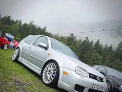 Silber Gebraucht 2004 VW Golf IV R Kombi | 22.500 €