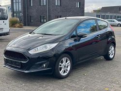 Schwarz Gebraucht 2016 Ford Fiesta Celebration Kleinwagen | 6.550 € (Fairer Preis)