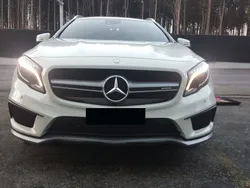 Weiß metallic Gebraucht 2014 Mercedes GLA45 AMG AMG SUV | 33.200 € (Teuer)