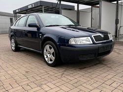 Blau Gebraucht 2003 Skoda Octavia Limousine | 1.850 € (Fairer Preis)