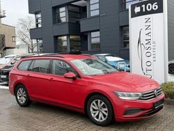 Rot Gebraucht 2022 VW Passat Kombi | 17.950 € (Guter Preis)
