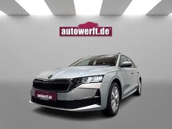 Silber Gebraucht 2024 Skoda Octavia Selection Kombi | 30.990 € (Guter Preis)