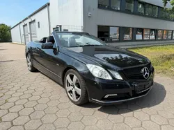 Schwarz Gebraucht 2010 Mercedes E350 Avantgarde Cabrio | 7.990 €