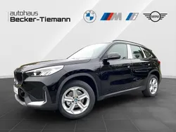 Schwarz Neu 2024 BMW X1 Sport Line SUV | 40.290 € (Superpreis)