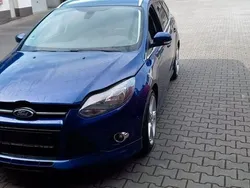 Blau Gebraucht 2014 Ford Focus Titanium Limousine | 4.990 € (Fairer Preis)
