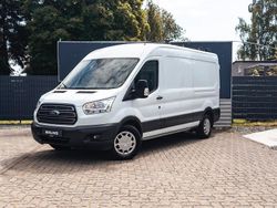 Weiß Gebraucht 2019 Ford Transit Trend Van / Kleinbus | 17.255 € (Guter Preis)