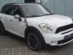 Weiß Gebraucht 2010 Mini Cooper S Countryman SUV | 7.990 € (Fairer Preis)