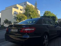 Schwarz Gebraucht 2011 Mercedes E350 Elegance Limousine | 10.200 € (Fairer Preis)
