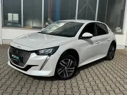 Weiß Gebraucht 2022 Peugeot e-208 Allure Kleinwagen | 17.890 € (Fairer Preis)