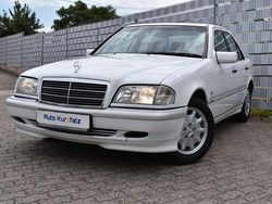 Weiß Gebraucht 1998 Mercedes C180 Elegance Limousine | 7.900 €