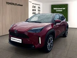 Rot Gebraucht 2022 Toyota Yaris Cross Elegant SUV | 23.490 € (Fairer Preis)