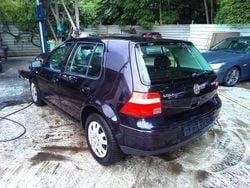 Schwarz Gebraucht 2003 VW Golf IV Comfortline Limousine | 750 € (Guter Preis)